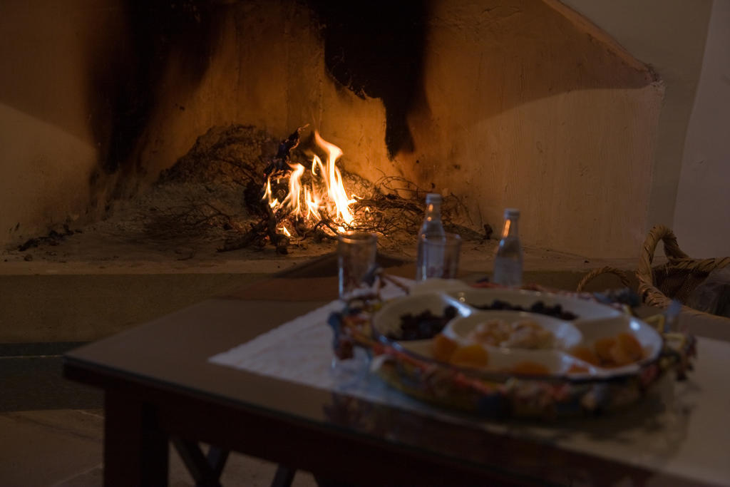 Xenios Cottages Lofou Quarto foto